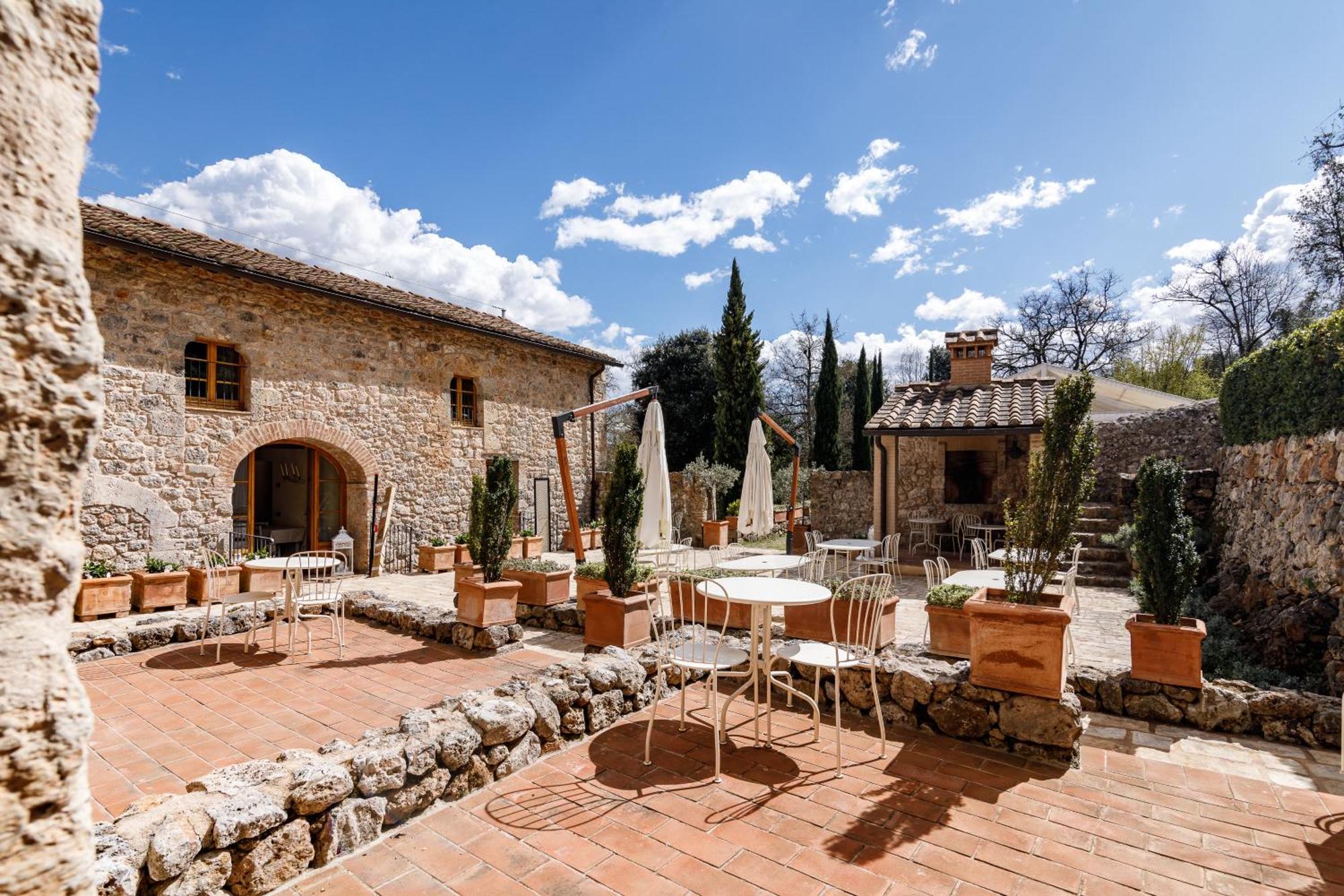 Relais La Costa Historical Residence Monteriggioni Exterior foto